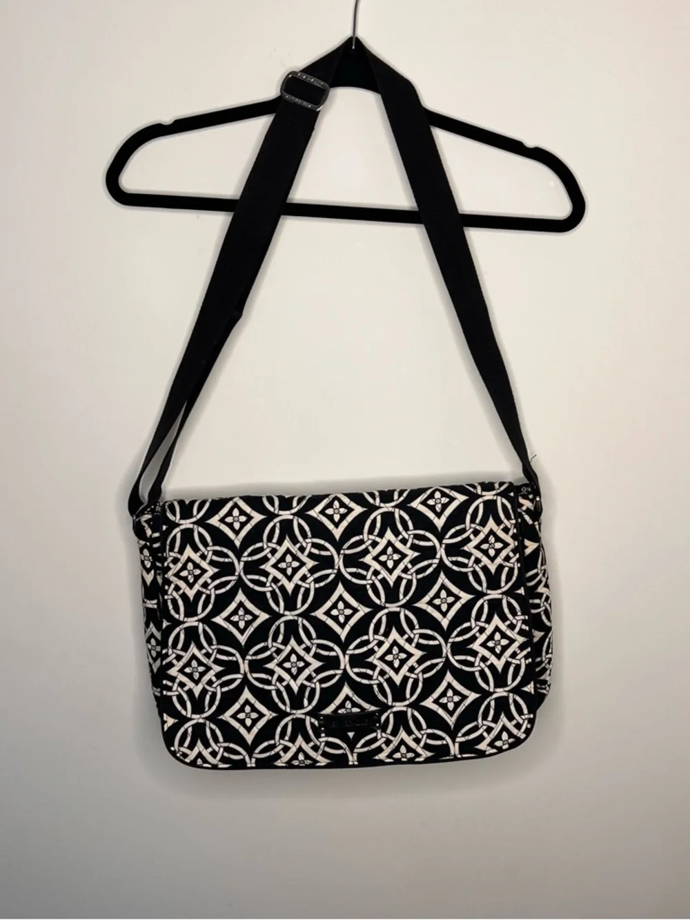 Vera Bradley Black and White Geometric Crossbody Bag with Adjustable Strap - Picture 1 of 6